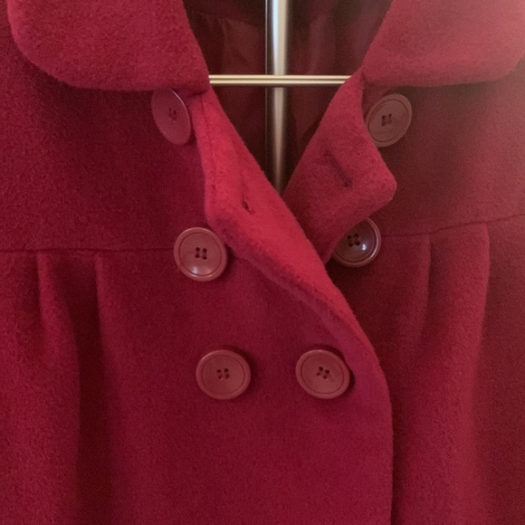 Fushia Thigh length coat - Picture 2 of 8
